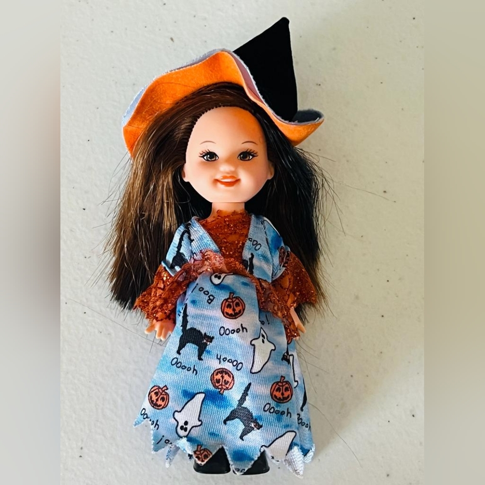 Vintage Kelly doll barbie doll Halloween Kelly doll